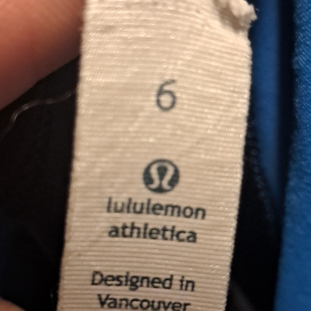 Lululemon Capri Workout Leggings Size 6 - Picture 3 of 3